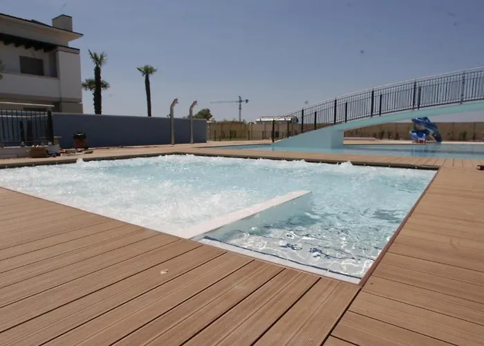 Wonderful Flat With Solarium And Swimming Pools Διαμέρισμα