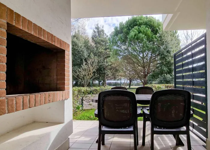 Wonderful Flat With Solarium And Swimming Pools *