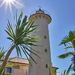 Wonderful Flat With Solarium And Swimming Pools Apartmán