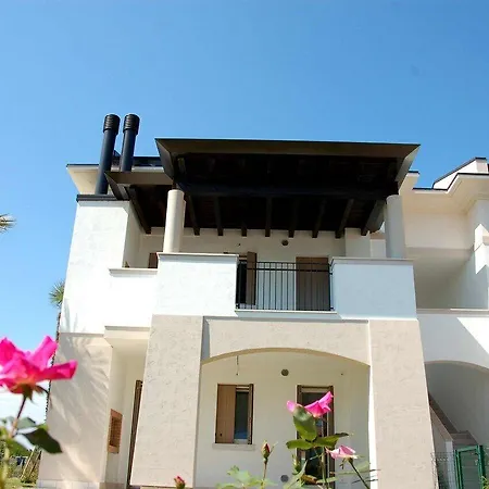 Wonderful Flat With Solarium And Swimming Pools