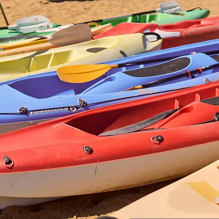 Wonderful Flat Near The Renowned In