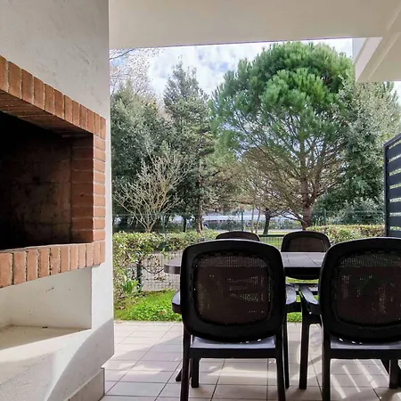 Wonderful Flat With Solarium And Swimming Pools Bibione