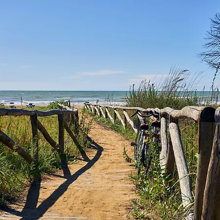 Wonderful Flat With Solarium And Swimming Pools Apartmán Bibione